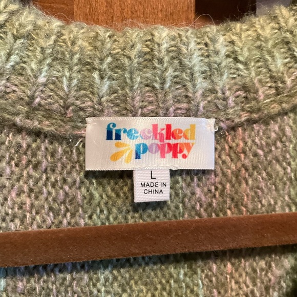 Freckled Poppy Exclusive Sweater - Picture 4 of 4
